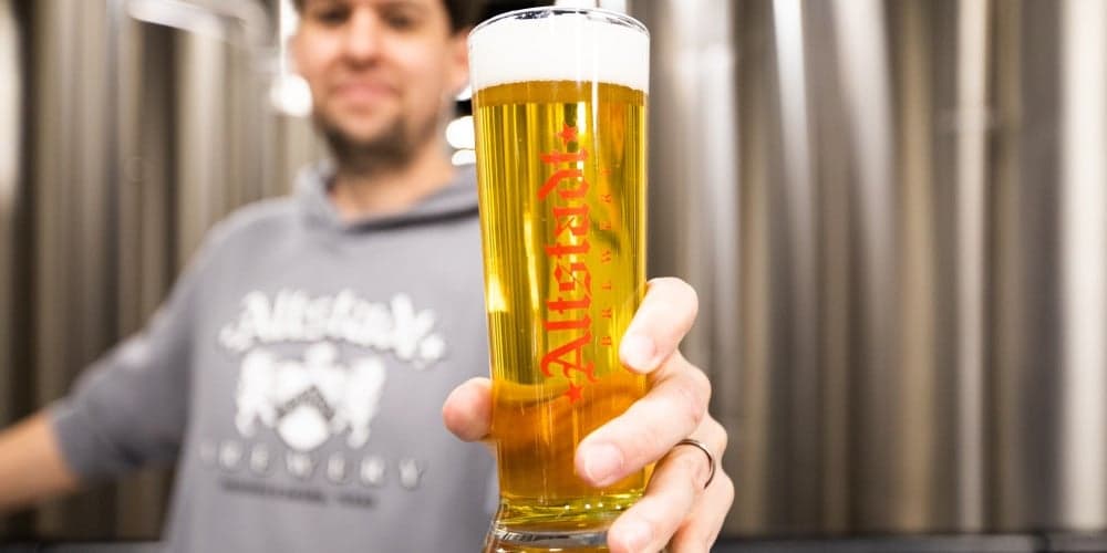 Brewing Award-Winning Helles with Altstadt