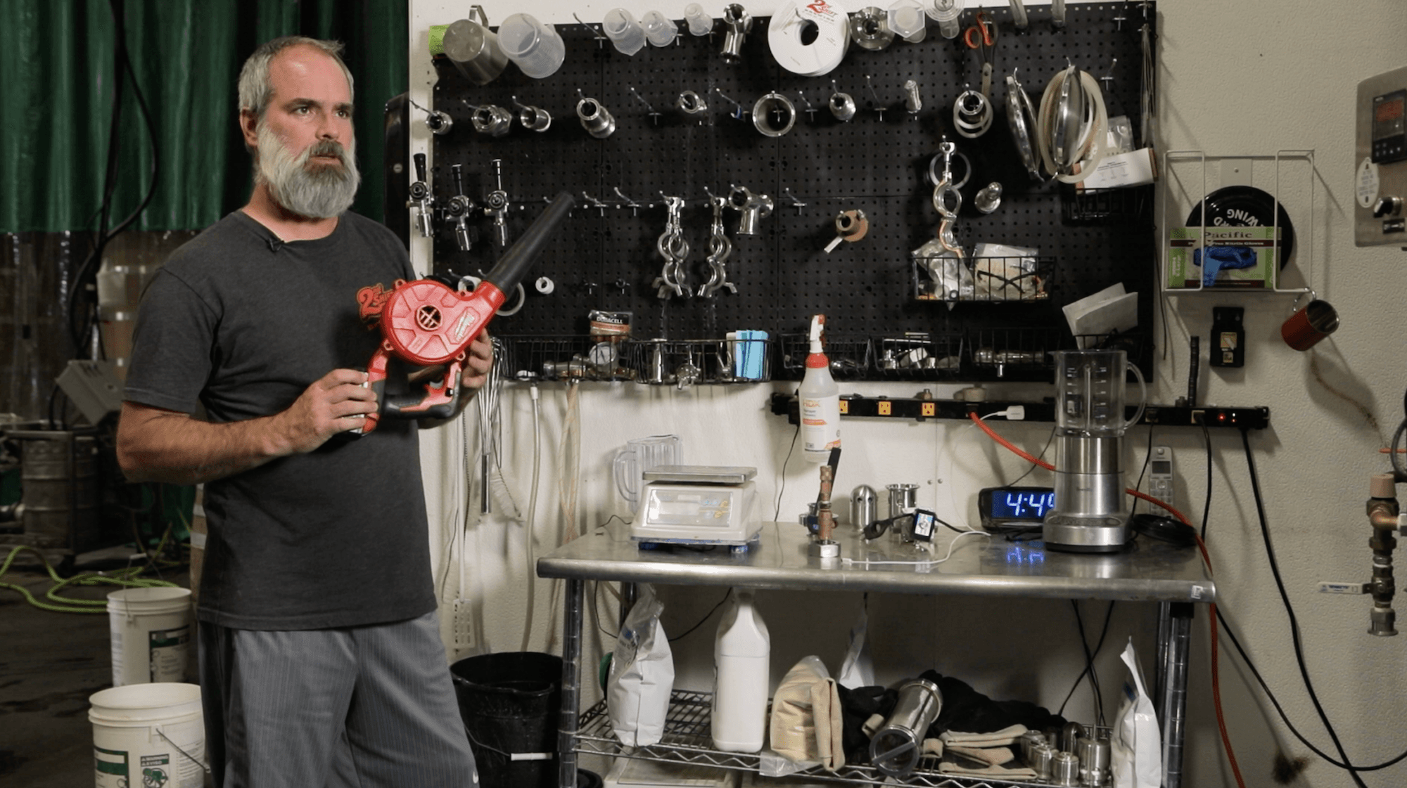 Video Tip: Keep Your Bits and Bobs in Order
