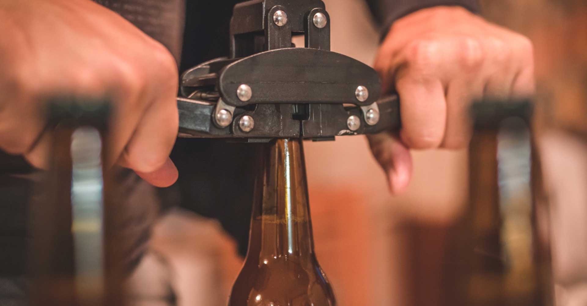 How Homebrewing Communities Contribute to Exponential Gains in Knowledge