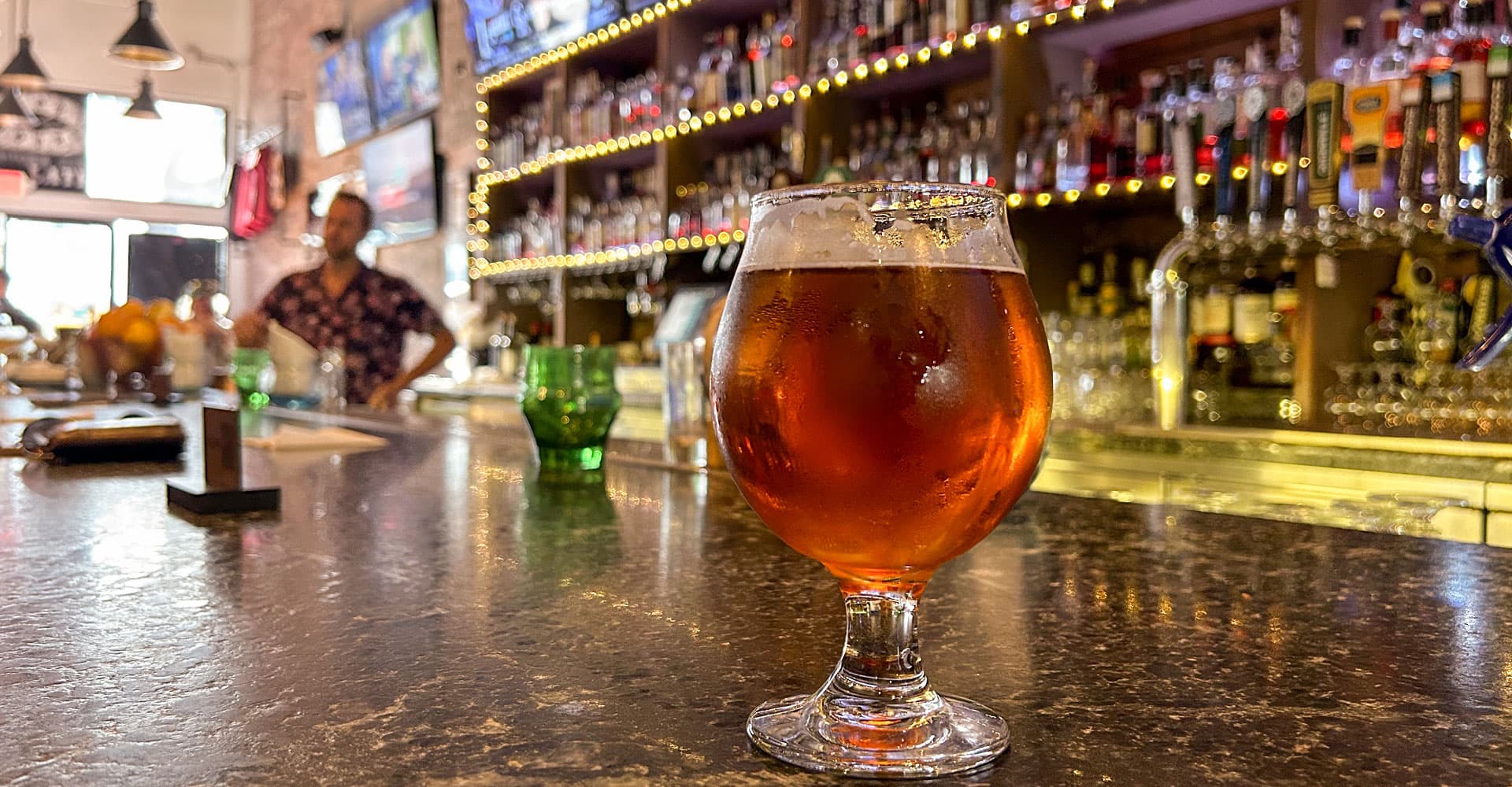 Maui’s Pint & Cork Beckons the Beach Bums with Cool Refuge, Poke, and Local Beers